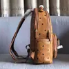 Versione coreana di moda di alta qualità Korean Punk Backpack Bag della scuola maschio e femmina Stuffa da viaggio 5827342C