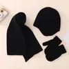 Basker 4st Vinter barn som stickar söt fast färg Barn Keep Warm Leather Label Hat Scarf Glove Set Handskar Gorros