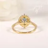 Alyans Gem'in Güzellik Eşsiz Oval Kesim Alexandrite Doğum Taşı Nişan Yüzüğü Altın 925 Sterlling Gümüş Küme Halo Gelin Yüzüğü Kadınlar için 231219