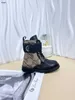 Marke Kinderstiefel Designer-Babyschuhe aus Leder Größe 26-35 Vollständiger Aufdruck der Buchstaben Martens Inklusive Box-Sneaker für Kleinkinder 10. Dezember