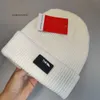 2024 inverno moda designer de luxo gorro crânio para homens mulheres quente lã malha chapéu canadá unisex