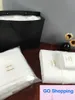 Großhandel Mode Fünf-Sterne-Hotel reines Baumwollbadhandtuch dreiteiliges Handtuch weißes Geschenkset