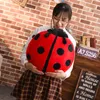 Söt Fat Cartoon Ladybird Plush Baby Toy Doll Soft Throw Pillow Toy fylld Animal Rolig djur födelsedagspresent till barnvänner 231220