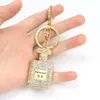 Bag delar Tillbehör Luxur Crystal Parfume Bottle Pendant Keychain Fashion Rhinestone Keyring for Women Charm Car Key Jewelry Gift 231219