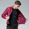 UETEEY Herbst Winter Neue Ultraleichte Weiße Entendaunenjacke Stehkragen Männer Wasserdicht Casual Outdoor Tragbare Leichte Männliche Gepolsterte Mäntel Warme Jacke 5 farben