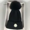 2023 Top Designer inverno Cappello in lana di beanie a maglia da lavoro Donne a maglia grossolana spessa pelliccia calda pom berretti cappelli da berretto da femmina berretto da berretto da femmina 11 colori