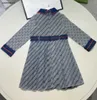 Nya barnklänningar Ribbon Tie Decoration Baby Dress Size 110-160 Designer Girl Kirt Grid Letter Full Print Toddler Frock DEC10