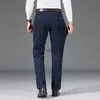 Jeans da uomo Autunno Inverno Jeans da uomo in lana di cotone Stile classico Business Fashion Pantaloni in denim elasticizzato a gamba dritta Pantaloni Nero Blu L231220