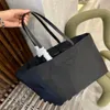 2021 Ladies Large Brand Shopping Bag Recycled Nylon Totes Bolsas de Bolsa de Bolsa Oxford Bolsas de Viagem portáteis182h