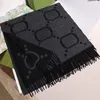 Kvinnor Mens Jacquard Scarf Designer Winter Wool Jumbo G Scarves Warm Letter Ladies Fashion Luxury Scarfs Thick Mens Pashmina Soft Purple Echarpe Accessories