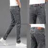 Jeans voor heren 2023 lente en herfst nieuwe klassieke mode effen kleur retro casual broek heren slanke comfortabele stretchjeans van hoge kwaliteit 27-38 L231220