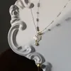 Chaînes White Shell Butterfly Pendentif Collier de perles d'eau douce pour femmes en acier inoxydable couleur or chaîne charme bijoux réglable