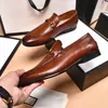 21 Model Klassiska män Designer Klänningskor Plattform Formell Herr Business Oxfords Casual Shoe Real Leather Shoes Slip-On Plus Size Male Footwear