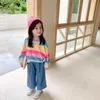 Pullover 3852 Baby Kids Hoodies Korean Autumn Sweatershirt Rainbow Striped Pullover för pojkar och flickor Långärmad lös topsl231215