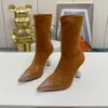 Berömda designer skor heta diamant stiletto booties elegant stil minimalistisk stil gala klänningskor kalv mocka rhinestone heeled ankel stövlar kvinnors stövlar