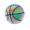 Ballon de basket-ball lumineux holographique réfléchissant éclairé Flash Ball PU résistant à l'usure brillant basket-ball jeu de sport de nuit 231220