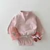 Pullover 2 zestaw Zestaw ubrania dla niemowląt Dziewczyna Dziewczyna Chłopiec Bawełna bluza +spodnie Dwukierunkowe Dzieci Kuit Ubrania Sprężyna i Autumn L23121511
