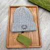 Designer Beanie Clássico Inverno Quente Chapéu de Malha Homens e Mulheres Inverno Vento Chapéu Estilo Elegante e Quente para Esportes ao Ar Livre e Viajar