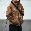 Giacche da uomo Americano di alta qualità impermeabile Giacca a vento con cappuccio Abbigliamento da uomo Outdoor Streetwear Giacche Cappotto da lavoro funzionale allentato HarajukuL231026