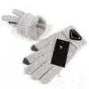 Мужские и женские перчатки с пятью пальцами Модельерский бренд с буквенным принтом Утолщенные Теплые вязаные однотонные перчатки Перчатки с сенсорным экраном зимний хлопок высокого качества
