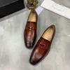 10Medel Designer Cut Cut Oxford Dress Shoes Men Genine Leather Leather Handmange Up Plain Toe Business Office أحذية رسمية للرجل