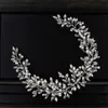 Tiaras do lasy Pearl kryształowy opaska na głowę Wedding Hair Vine Tiara Opaska na głowę ślubna głowica Bride włosy biżuteria