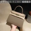 Akilyle Bolso de mano de diseñador de lujo Bolso cosido con hilo encerado hecho a mano Bolso de cuero con patrón de mano Bolso de cuero genuino Bolso cruzado de un solo hombro para mujer 25/28