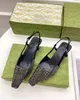 Sandales à bride arrière pour femmes et filles de qualité, les chaussures à bride arrière Aria sont présentées en maille noire avec des cristaux scintillants