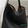 Designer väskor Designer Row Leather Large Capacity Tote Bag N S Park Tote Bag Minimalist Leather Bucket Shoulder Bag 2022263H