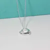 Designermärke TIFFAYS NECKLACE BOUTIQUE SMYELLTINER Valentines Day Gift Heart Shaped Sterling Silver High Edition med logotyp
