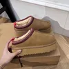 Designer ugss Fluffy Slipper Australia Platform Slippers Scuffs Wool Shoes Sheepskin Fur Real Leather Classic Brand Casual Women Outside Slider