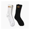 Chaussettes pour hommes Chaussettes en coton pour femmes noires et blanches Style personnalisé Broderie Tête cassée Ours en ligne Mode Sports Chaussette à la mode Drop Dhbek