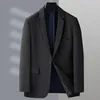 Herrdräkter Autumn Solid Lightweight Smart Casual Blazer för manlig affärsgentleman kostym Jackor Solskyddsmedel A04