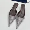 Designer Righestone Slippers sexy Slingback Sandales 4cm chaton talons pointus à orteil en cuir en cuir en cuir