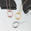 T Family Exclusive Edition Seiko U-Shped Lock Pendants Diamond Naszyjnik Projektant biżuterii Spersonalizowane modne kobiety miłosne pudełko prezentowe