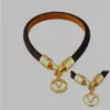 Europe America Fashion Lady Women Round Print Flower Design Leather Bracelet Bangle With Hollow Diamond V Initials Charm303m