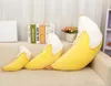 Long Peeling Banana Pillow Cushion mignon Poupée en peluche Poupée de poupée pour canapé ou voiture Créative Home Furonçage Cushion1119415