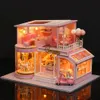 DIY Doll House Móveis 3D Montagem Sótão Miniatura De Madeira Música Dollhouse Brinquedos Para Crianças Artesanato Presentes De Aniversário 231220