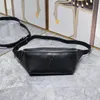 Черный пояс Cassandre Fanny Pack Дизайнерская натуральная кожа Bum Мужская однотонная поясная сумка Модная женская сумка на талии на груди Кошельки Slingbags 236162D 49 сумка