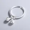 Klusterringar geometrisk glansig klocka bollformad silverfärg justerbar för kvinnor lyxiga enstaka resizable smycken gåvor grossist