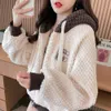 코트 트랩 스타 Xiaozi의 2023 년 여성을위한 후드 스웨트 셔츠, 느슨한 크기, 가을 겨울, 봉제 및 두꺼운 디자인, 세련된 재킷