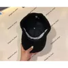 Lettre du chapeau de marque de mode automne et hiver nouveau chapeau de baseball féminin de style de loi de style occidental