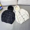 Monclair Classic Parkas Erkekler Moda Küfür Ceketleri Üst Lüks Tasarımcı Aşağı Ceket Parka Man Epaulettes Traend Winter Sıcak Pamuk Ceketleri Açık Out Giyim Katlar A11