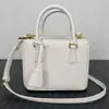 Designer handväska kvinnor tote väska lyxhandväskor mini axel väska läder tygväska lady crossbody väska klassiska casual purses shopping väskor handväska dicky0750