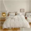 Sängkläder set sängkläder set ren vit veckad 40 -tals bomullsuppsättning mjuk härlig kuddväskor säng kjol täcke er 4st med bowknot1.5/1.8/2.0m s dhcaz