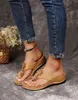 Sandales 2024 printemps/été talon incliné mode européenne et américaine confortable plage chaussures décontractées pour femmes