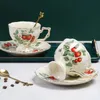 Red Rose European Ceramic Cup en Saucer met Spoon Home Party Coffeeware Coffee Mug English Afternoon Tea Cup Set Creative Cadeau 231220