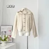 المرأة Maillard American Retro Design Cheded Sheep Camel Wool Sweater Lazy Sweater Long Sleeve Horn Button Cardigan Top Coat 231221