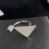 2022 Nowy trójkąt otwarty pierścionek marki mody Pierścionki Pierścionki Kobiety Prezenty Weselne Biżuteria Trzy kolory Dostępne wysokiej jakości z Box304H