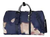 Designer Herren Blue Duffel Bags Graffiti Brief Handtaschen Schwarze Plaid Keepall 45 50 Totes Umhängetaschen Gepäck Totes Flughafen -Reisetaschen Designer Frauen Fitnessbeutel